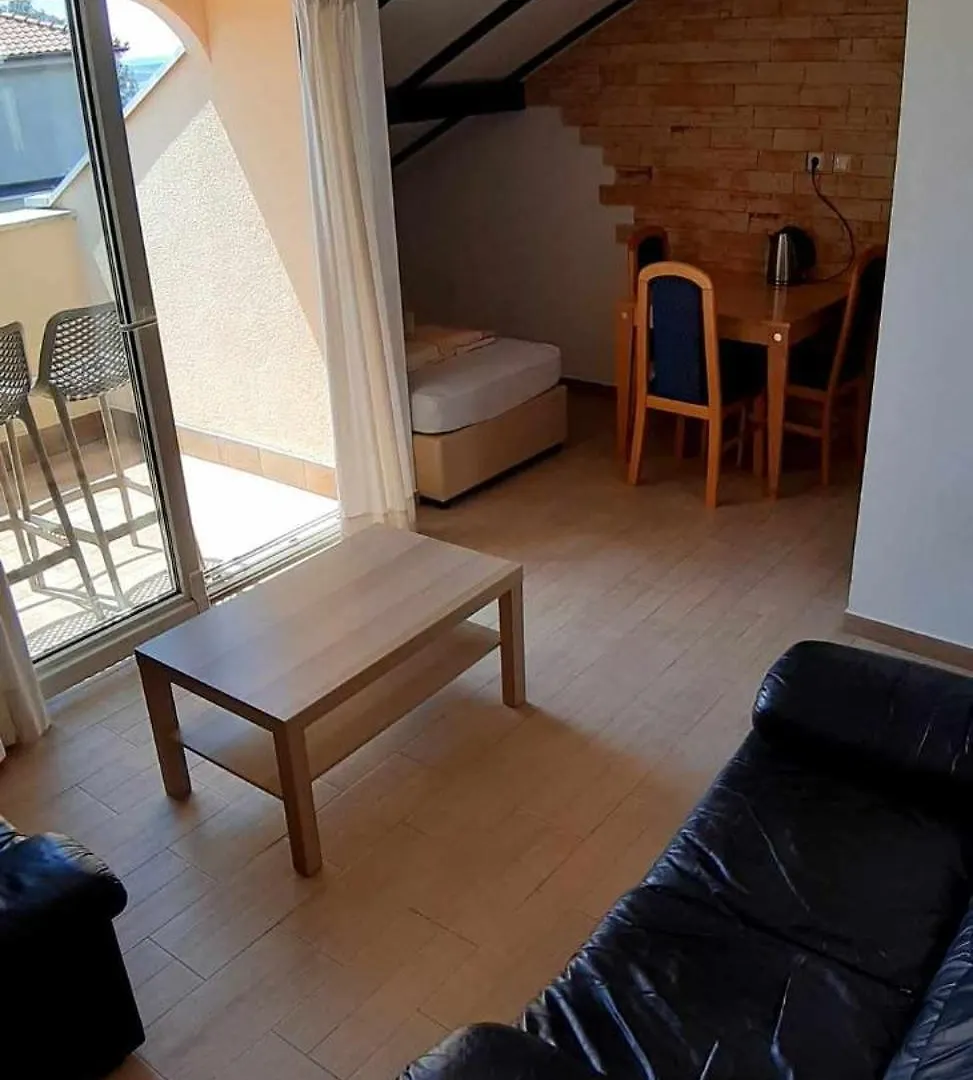 Apartments 30 M From The Beach Crikvenica Croatia