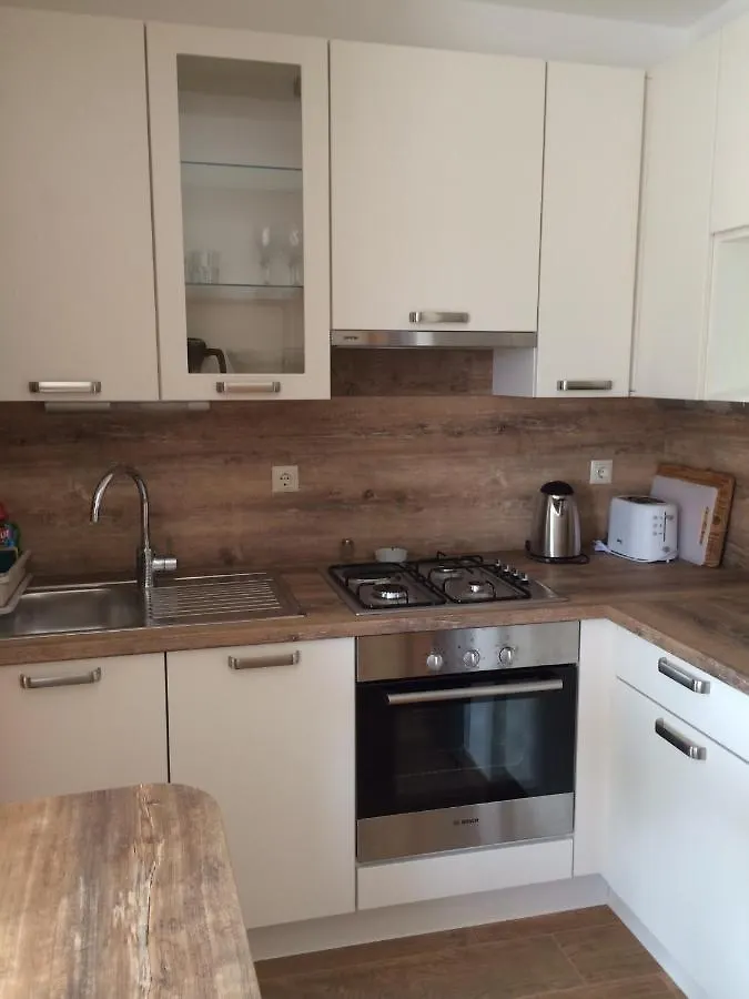 Apartments 30 M From The Beach Crikvenica