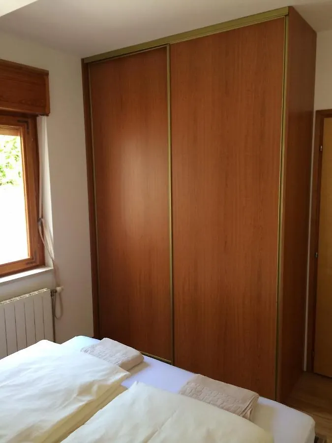 Apartments 30 M From The Beach Crikvenica
