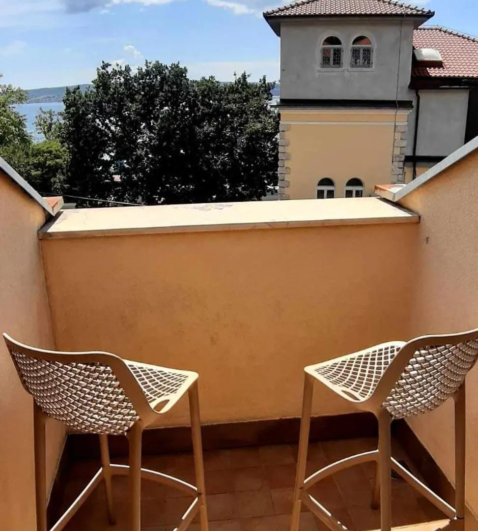 Apartments 30 M From The Beach Crikvenica